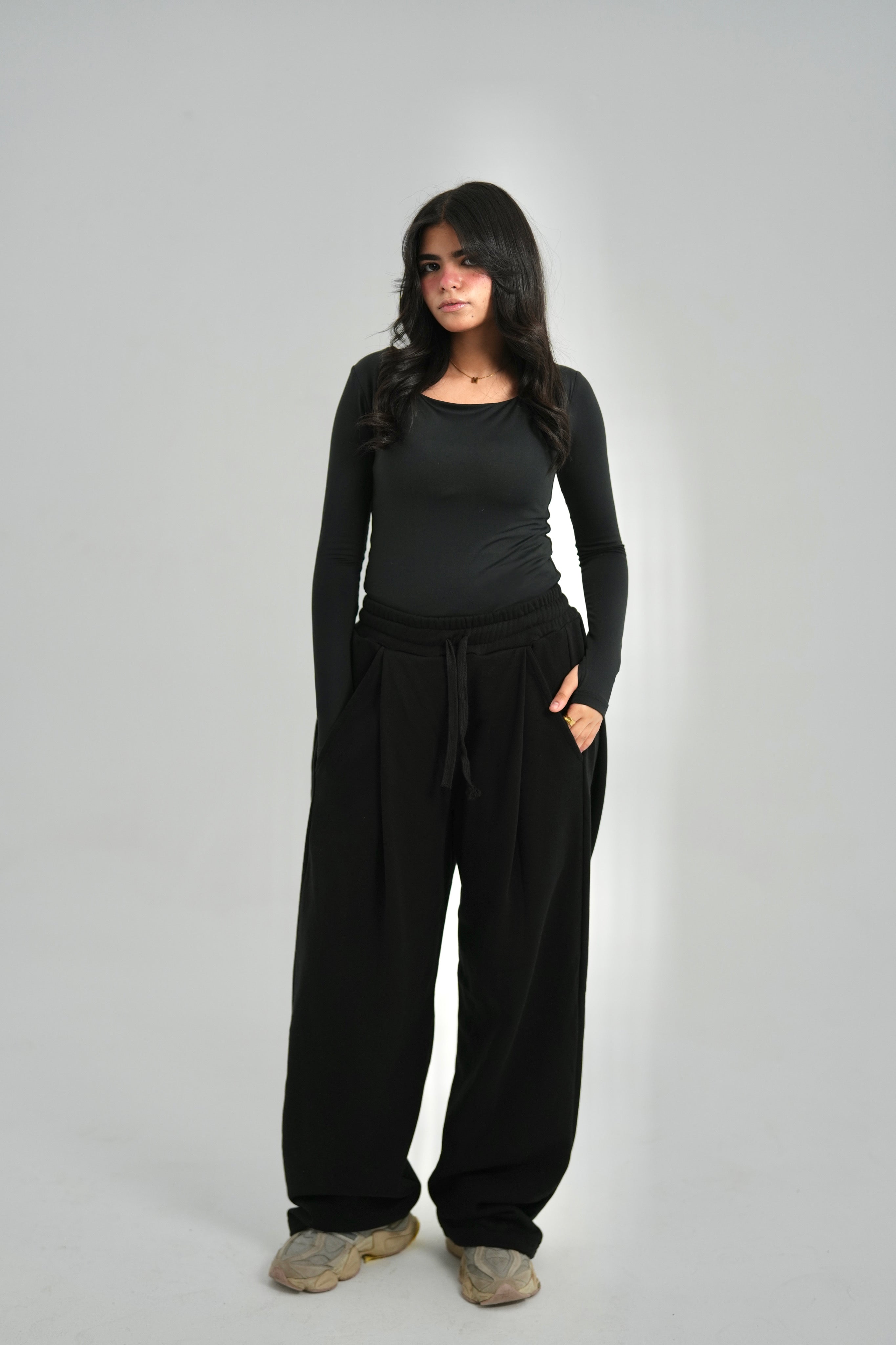 Double Pleated SweatPants (Black)